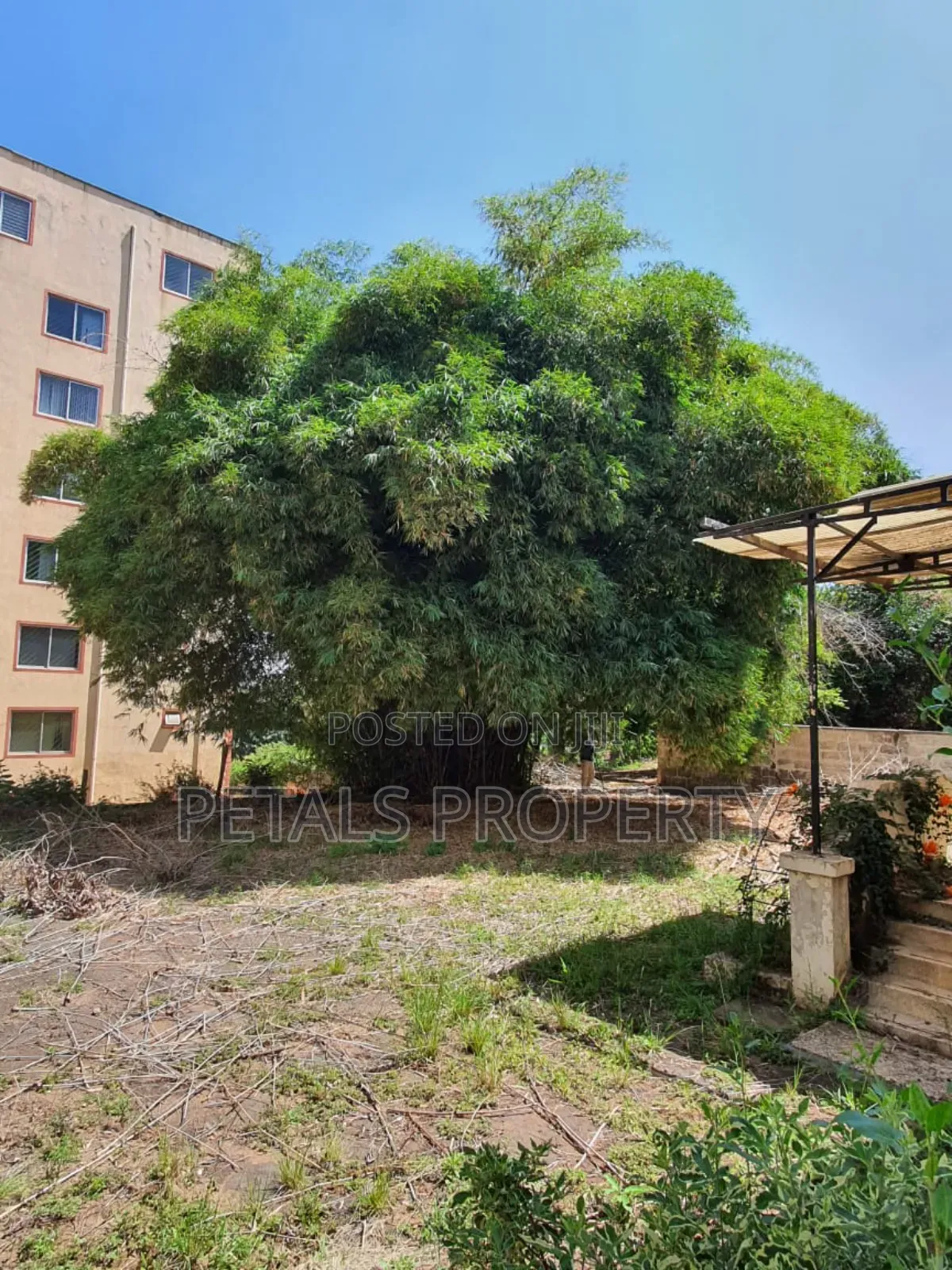 1 Acre for Sale in Upperhill