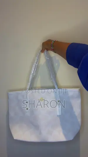 Coach City Tote+Free Cherry Charm