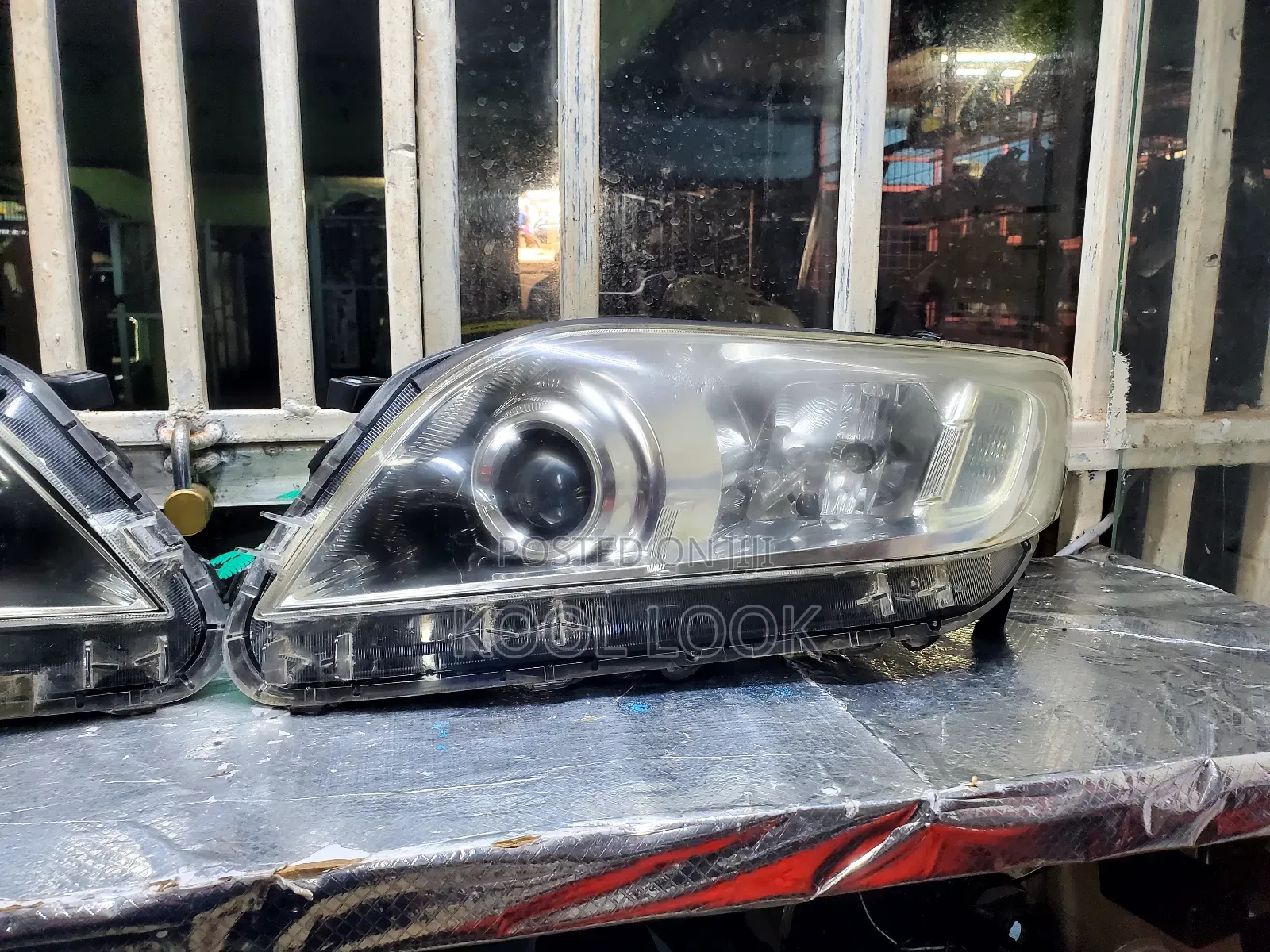 Toyota Vanguard Xenon Headlights