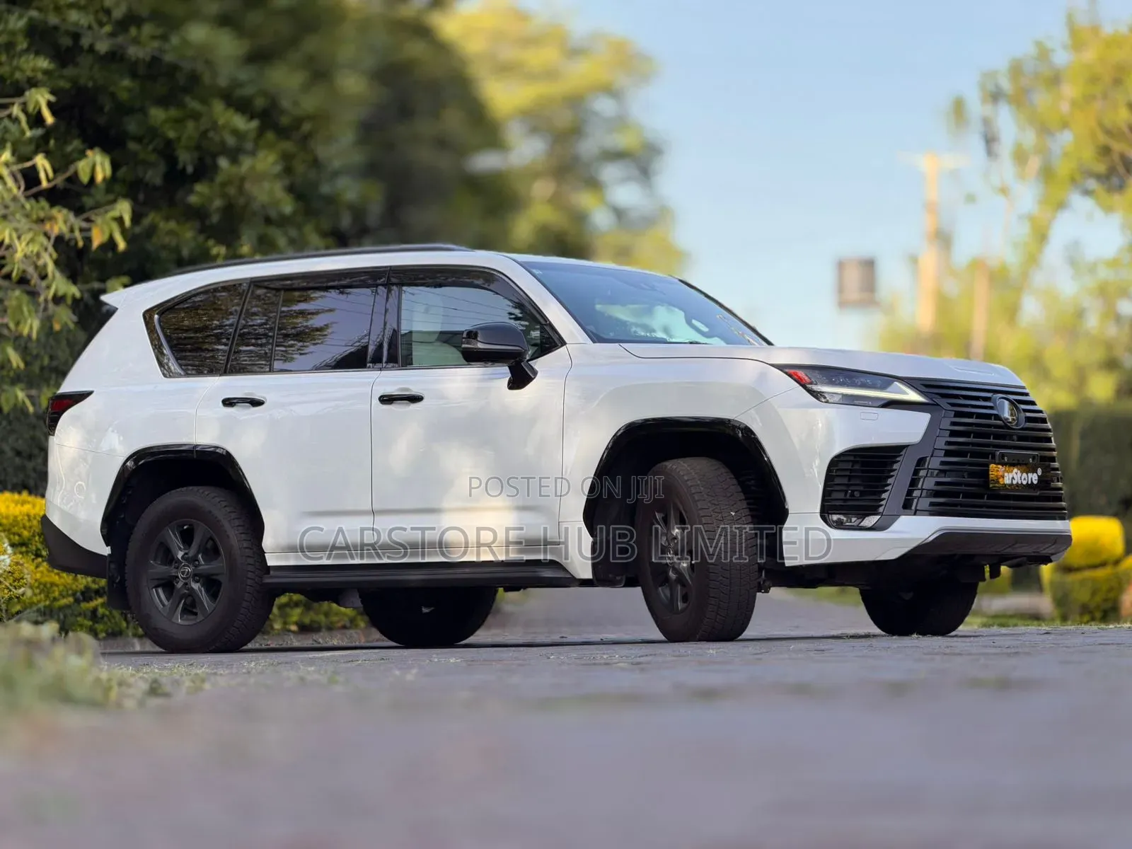 Lexus LX LX 600 2022 White