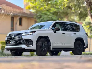 Lexus LX LX 600 2022 White
