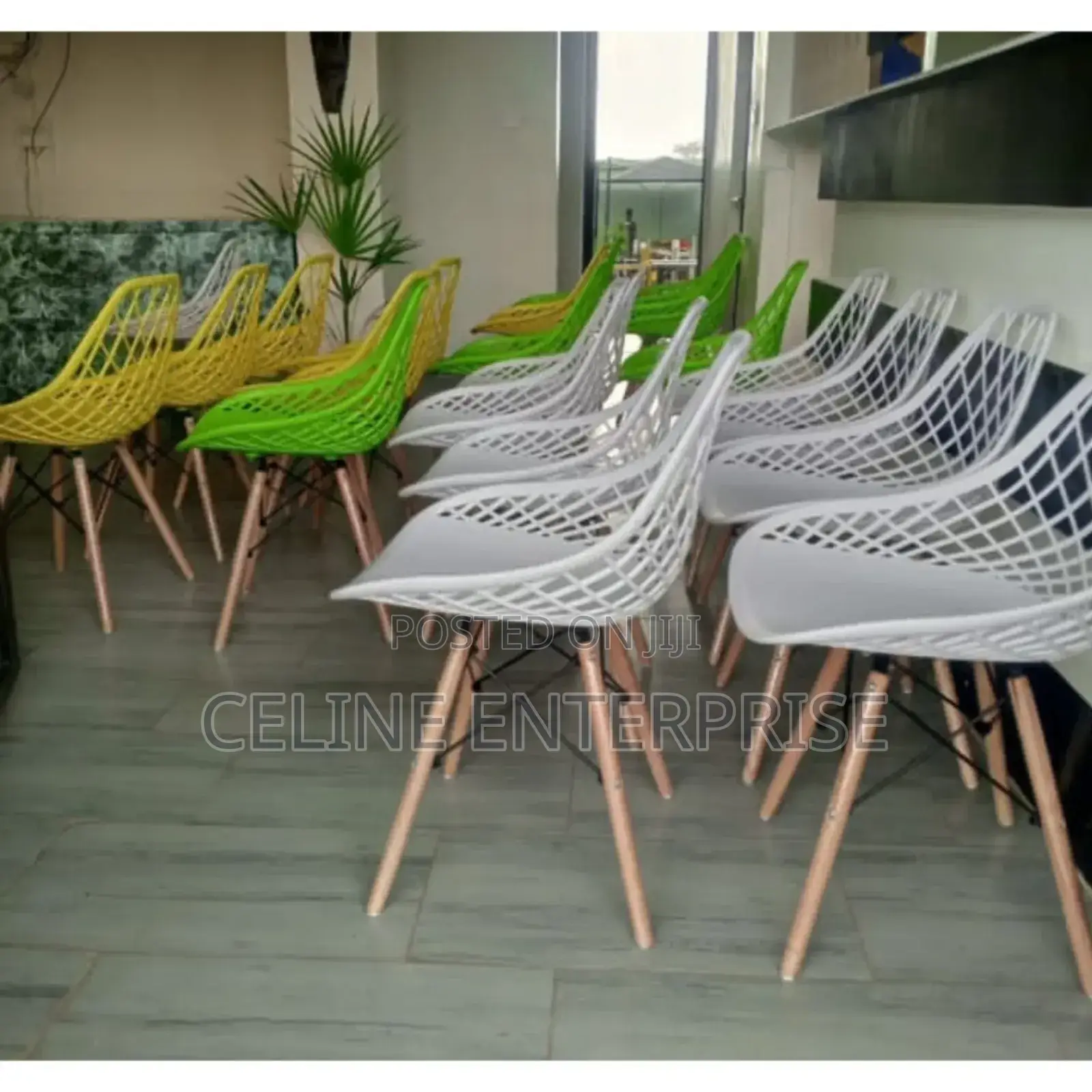 Aemes Chair