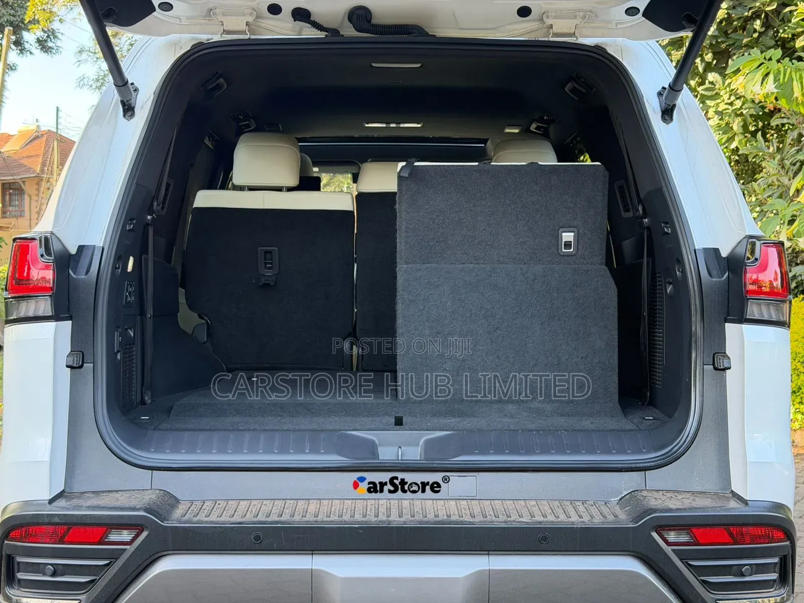 Lexus LX LX 600 2022 White