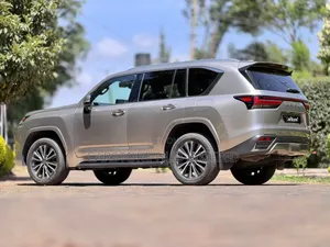 Lexus LX LX 600 2021 Burgundy