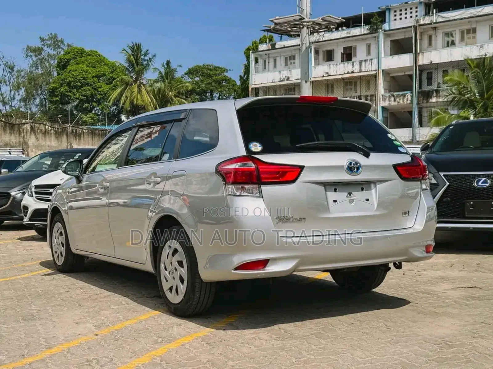 Toyota Corolla Fielder 2019 Silver