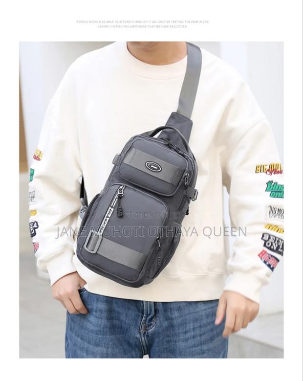 Multi-Pocket Crossbody Sling Bag - thumbnail 4