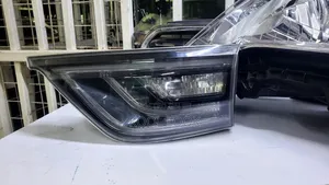 Toyota Harrier 2014/16 Bootlight