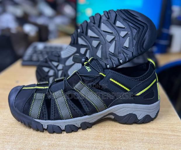 All-Terrain Outdoor Sandals – Built for Adventure