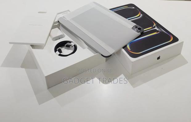 New Apple iPad Pro 11 (2024) 256 GB Gray