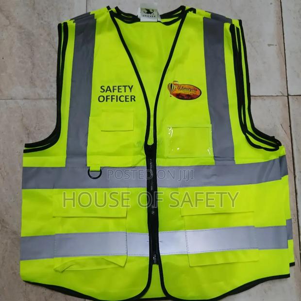 Black Piped Body Luminous Green Vest - thumbnail 3