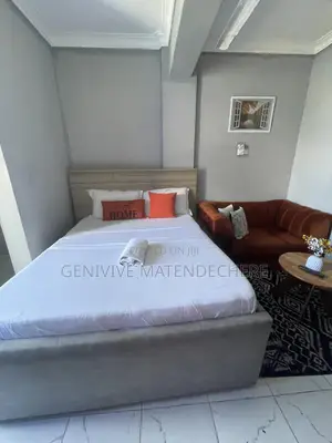 Studio Airbnb Near Park View Hotel