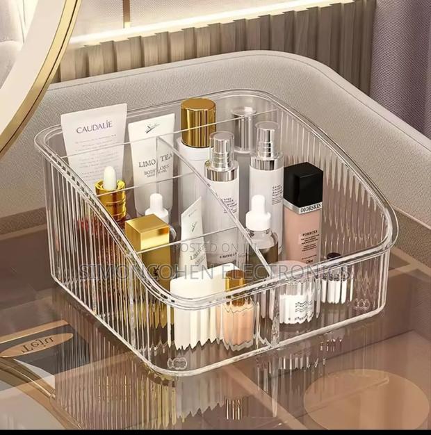 5 Grid Remote/Cosmetic Organiser - main view