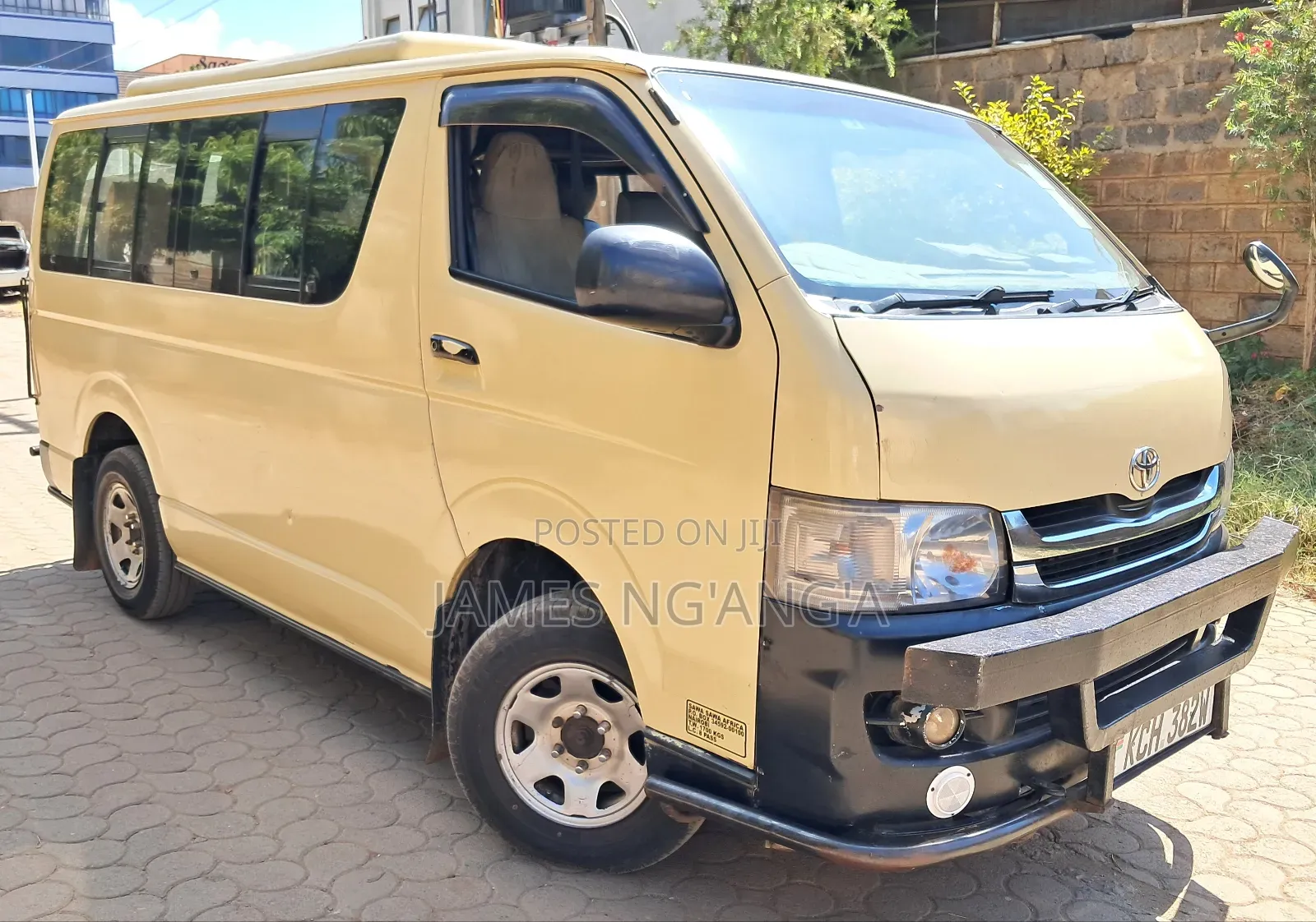 Toyota HiAce 2008 Beige