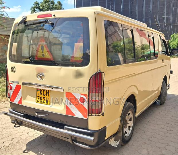 Toyota HiAce 2008 Beige - thumbnail 4