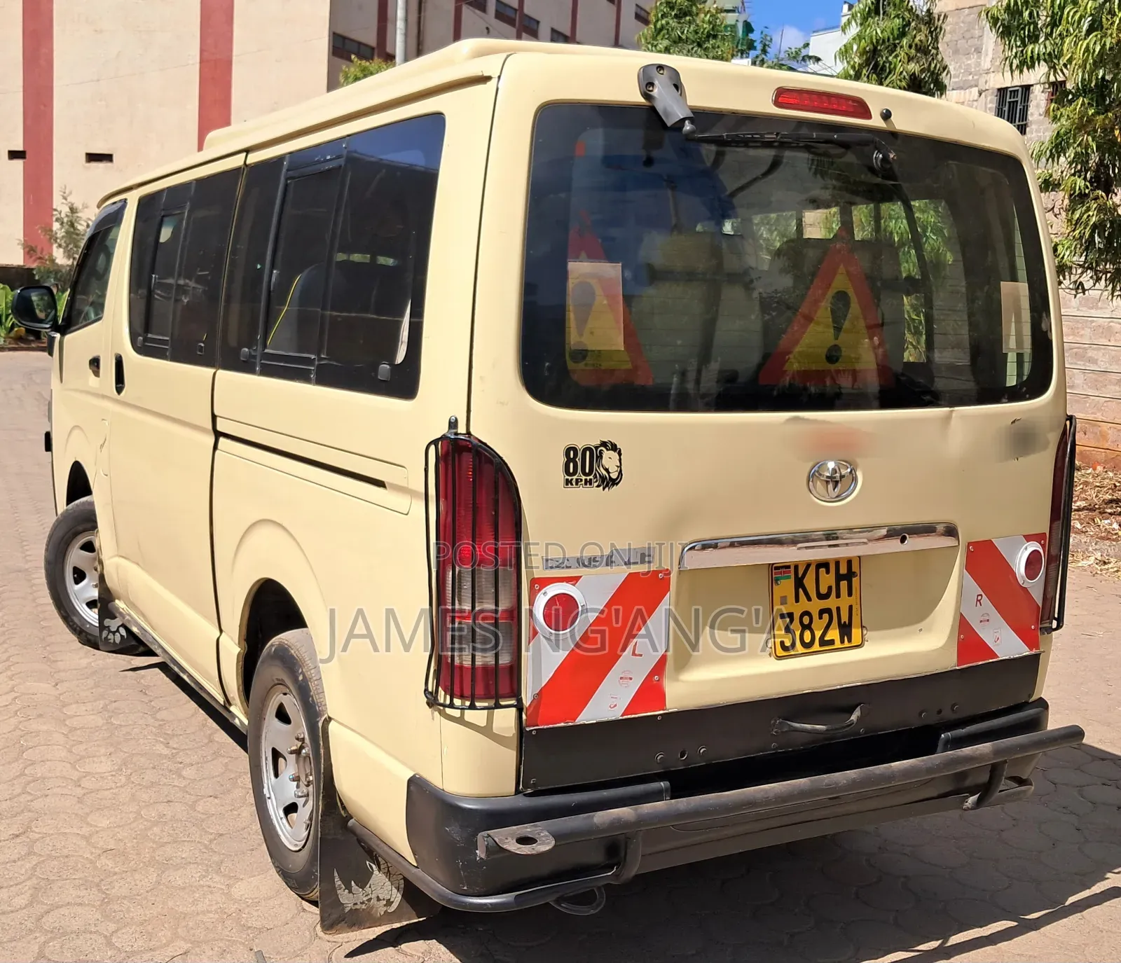 Toyota HiAce 2008 Beige