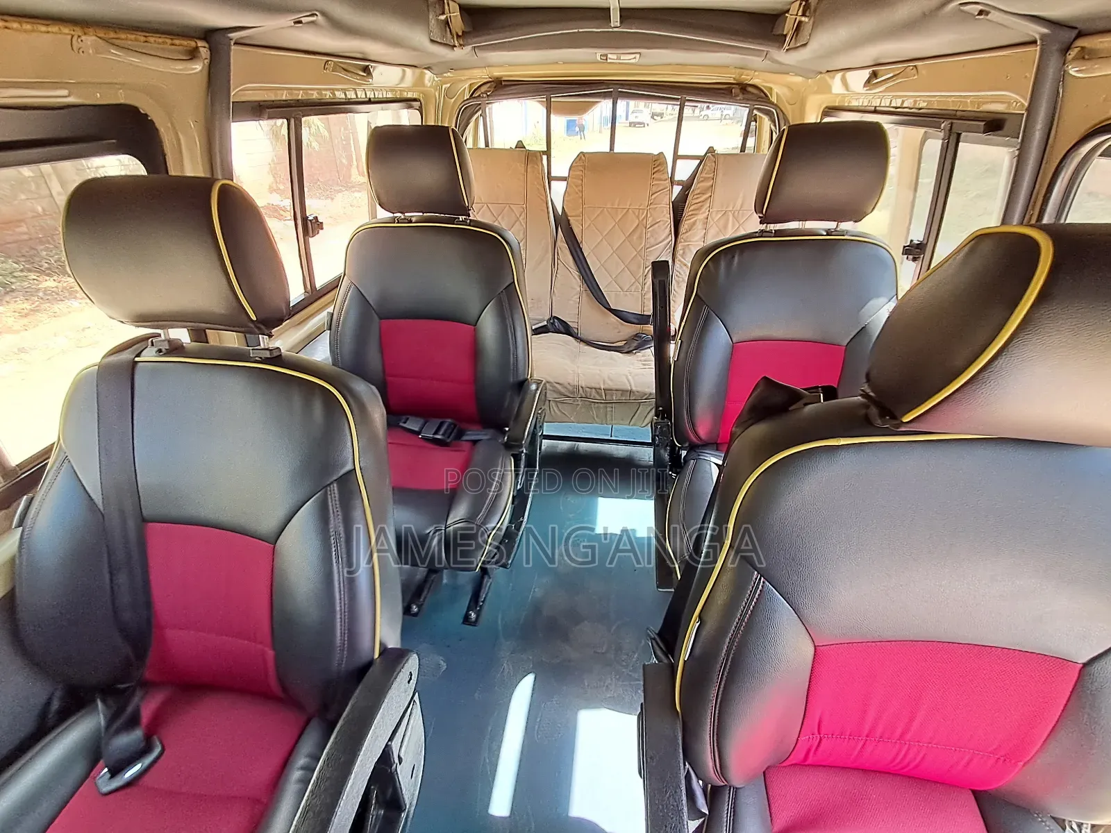 Toyota HiAce 2008 Beige