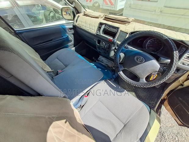 Toyota HiAce 2008 Beige - thumbnail 15