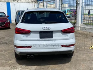 Audi Q3 40 TFSI quattro 2019 White