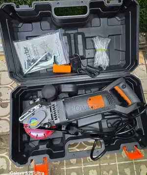 Kzubr Wall Chaser 2800w