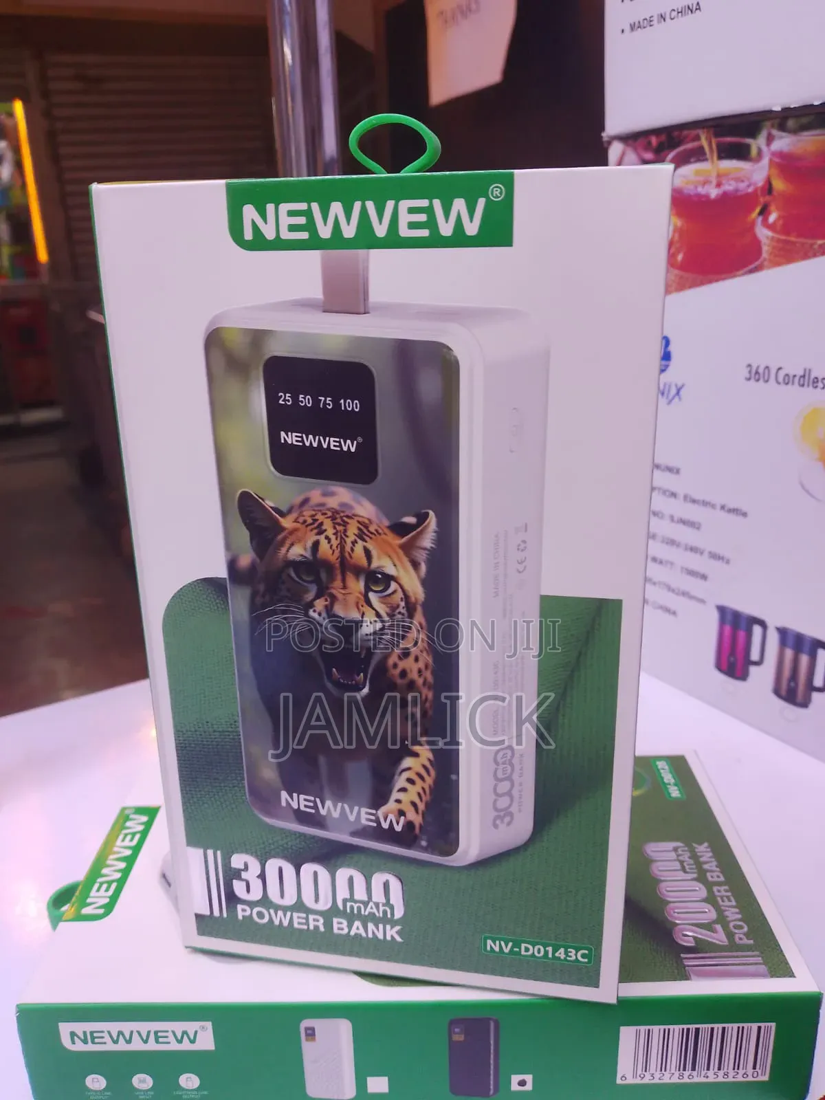 Newvew 30,000mah Powerbank 3 Outputs High Performance –Dv