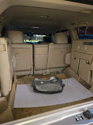 Toyota Land Cruiser 4.6 V8 ZX 2014 Silver