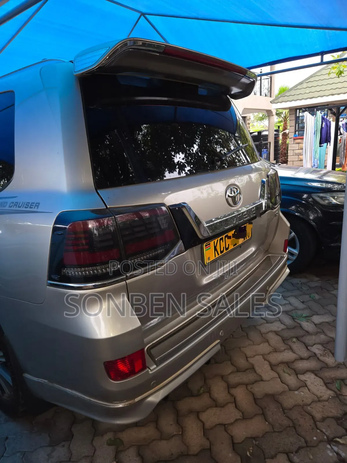 Toyota Land Cruiser 4.6 V8 ZX 2014 Silver
