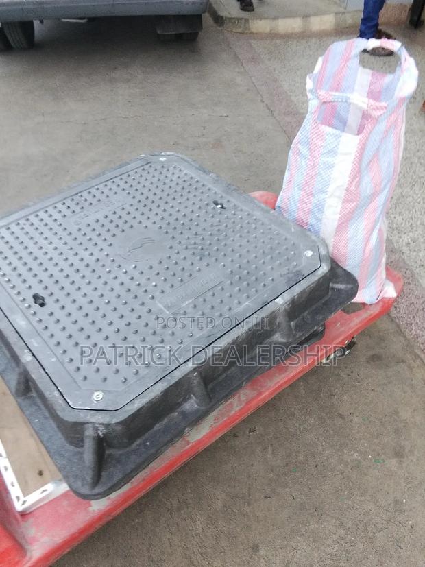 Lockable Heavy Duty Man Hole Cover