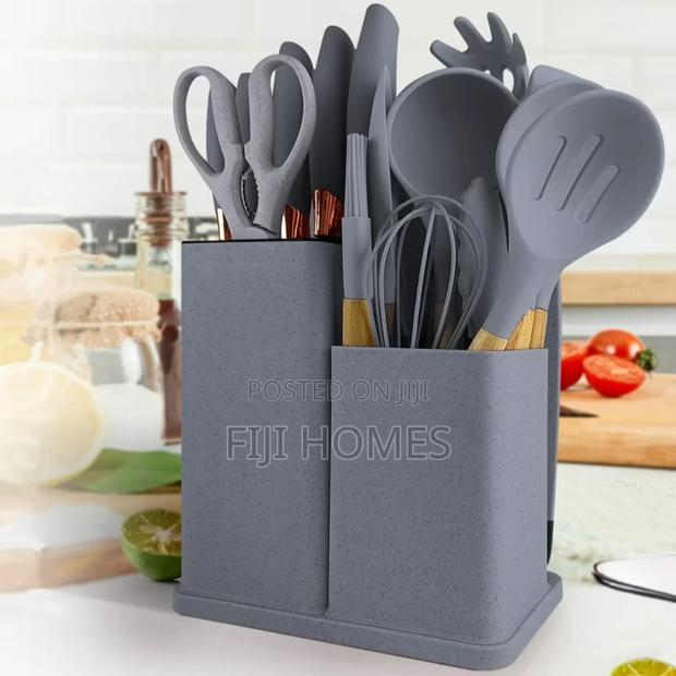 19-Piece Executive Silicone Kitchen Utensil Set – Grey - thumbnail 4