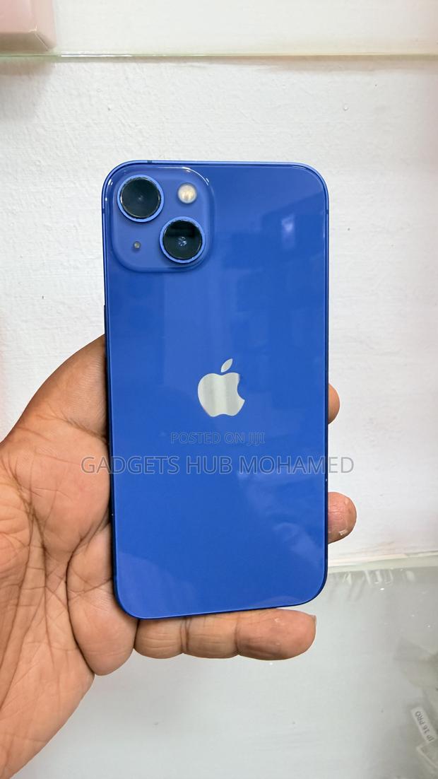 Apple iPhone 13 128 GB Blue - main view