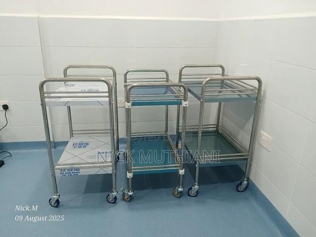 Instrument Trolley - main view