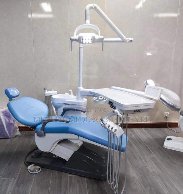 Dental Unit Complete With Compressor