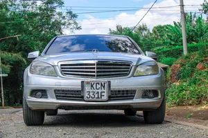 Mercedes-Benz C200 2010 Silver