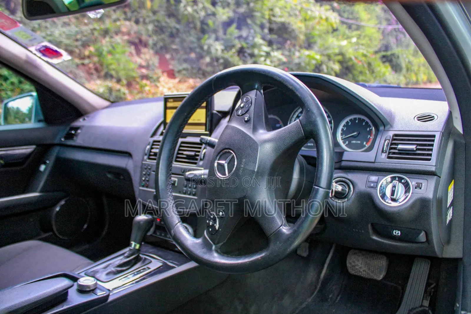 Mercedes-Benz C200 2010 Silver