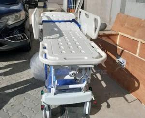 Luxurious Hydraulic Stretcher - thumbnail 2