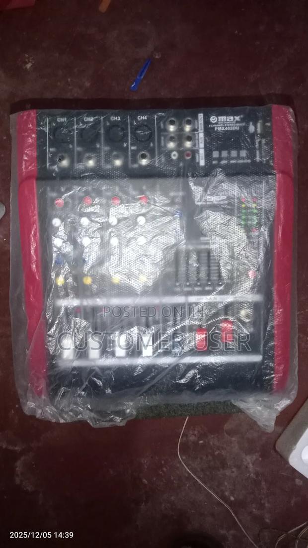 Omax 4 Channel Mixer - thumbnail 3