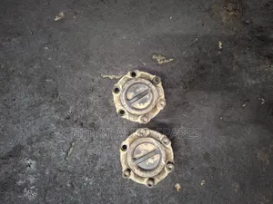 Nissan Hard Body Free Hub Ex Japan on Offer