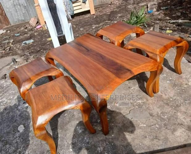 Mahogany Queen Legged Coffee Table Set