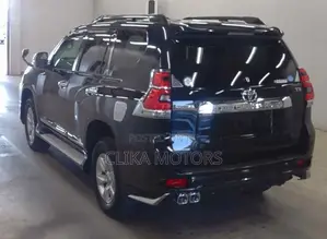 Toyota Land Cruiser Prado 2.8 2019 Black