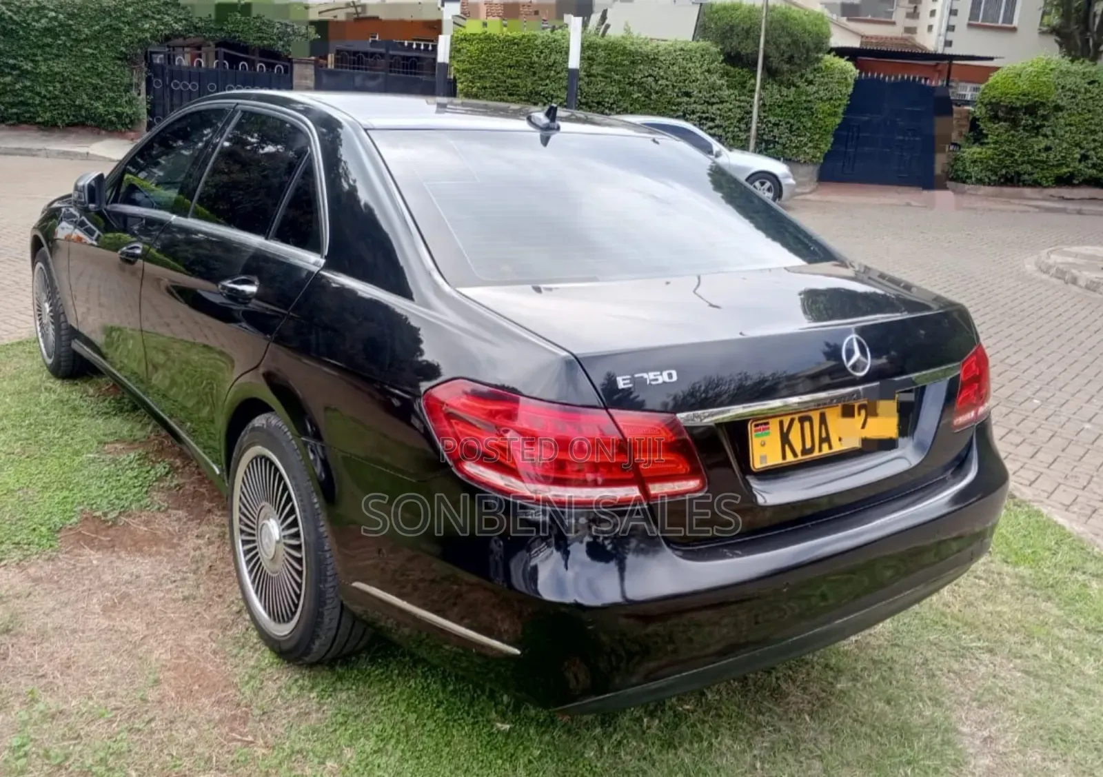 Mercedes-Benz E250 2015 Black