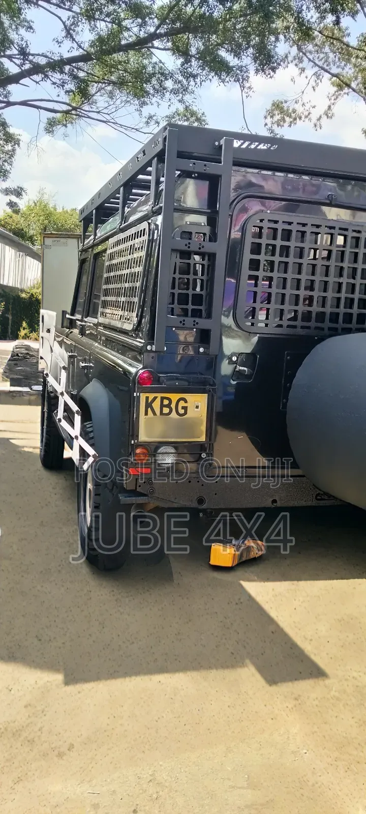 Molle Panel Landrover Defender 110
