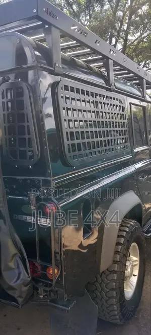 Molle Panel Landrover Defender 110