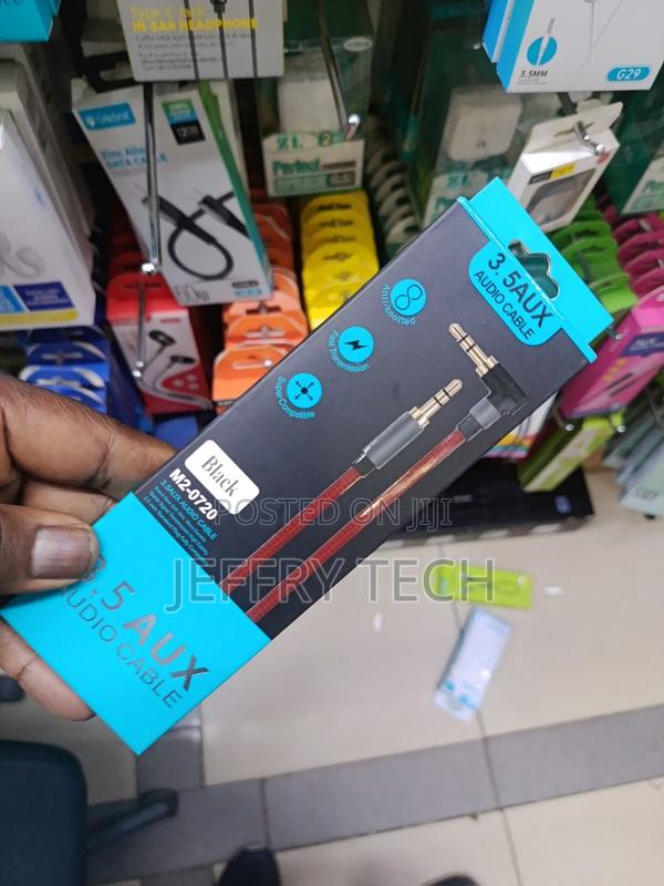 3.5mm Audio Cable With 90° Right Angle | Durable Metal Spring Design | - thumbnail 2