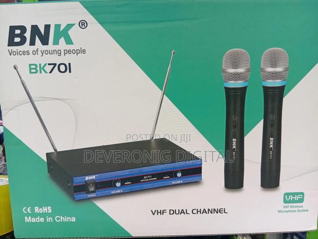 *Bnk701 Wireless Microphone