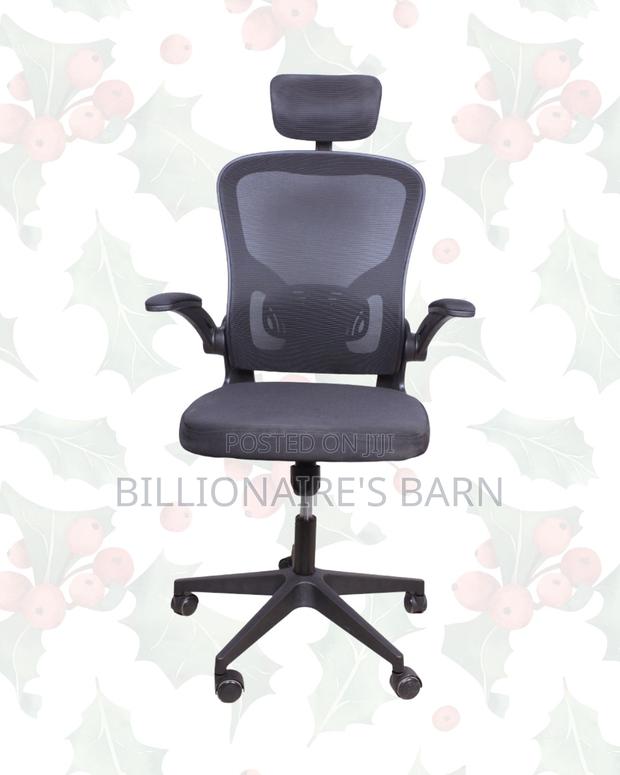 Grey Office Chair With Flip-Up Arms • Office-Ready Style