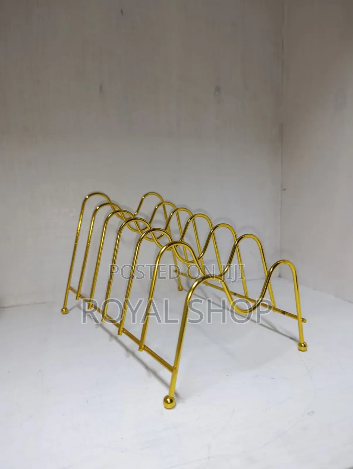 Golden Plates Holder