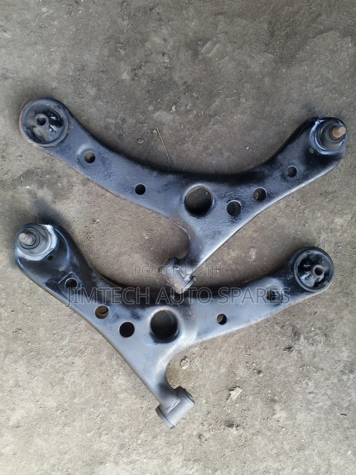 Toyota Noah New Model Front Control Arm
