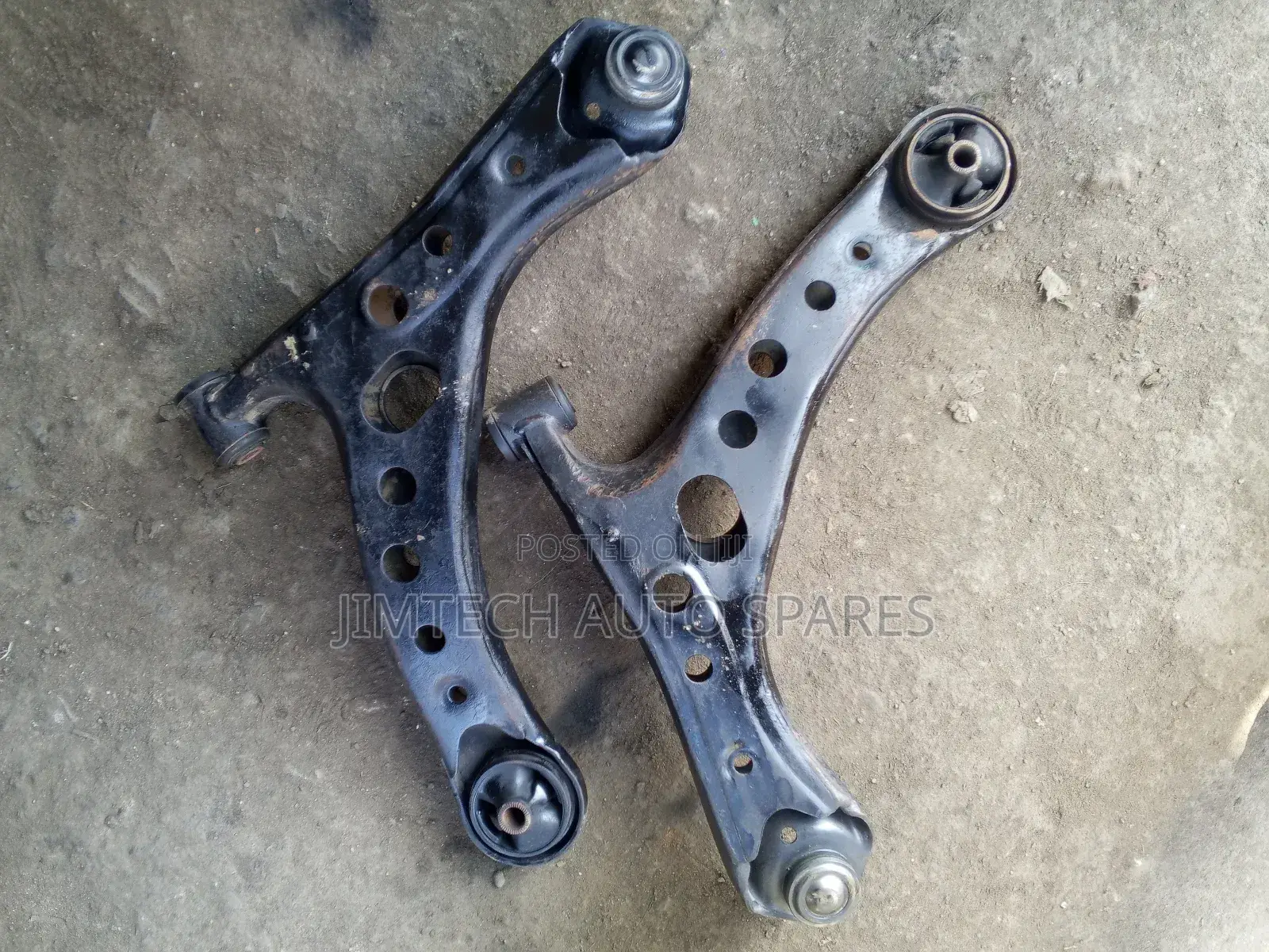 Toyota Isis Front Control Arm