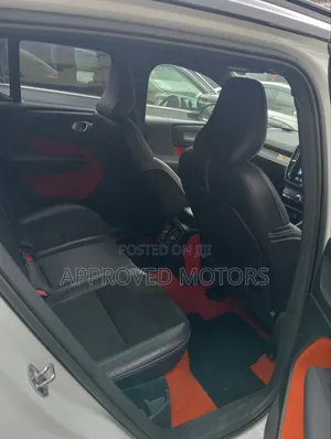 Volvo XC40 2019 White