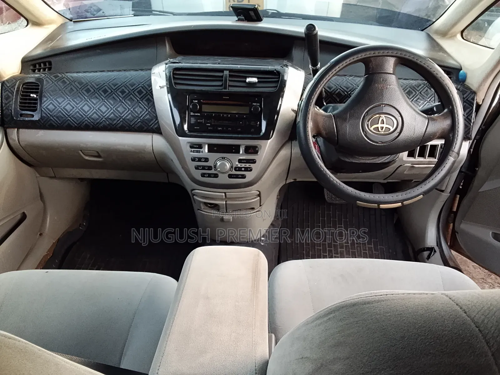 Toyota Opa 2005 Silver