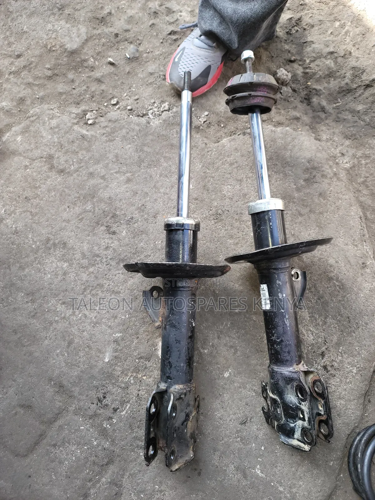 Toyota Fielder 2014 Shocks